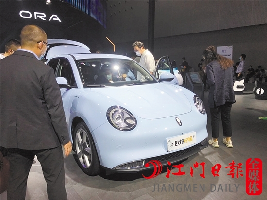 預(yù)算充足的情況下，選擇新車最好。