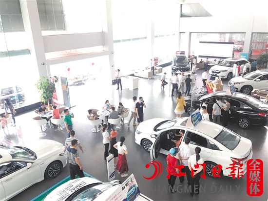 補(bǔ)貼的發(fā)放，將進(jìn)一步激發(fā)消費(fèi)者的購車熱情。