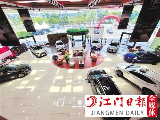 雷克薩斯江門(mén)元泰通4S店重裝開(kāi)業(yè)，整體變得更優(yōu)雅別致。