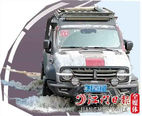 面對比較復雜的路況，越野車的優(yōu)勢明顯。