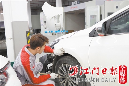 前來鈑金、噴漆的車輛不在少數(shù)。