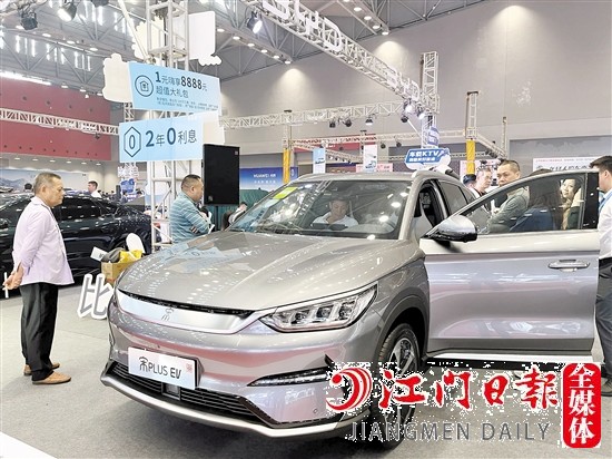 各品牌汽車將閃亮登場(chǎng)。