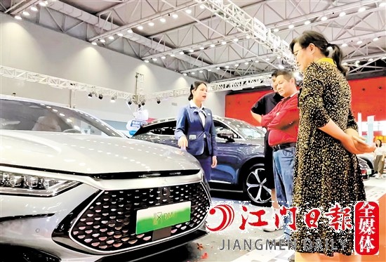 自主品牌汽車越來(lái)越受消費(fèi)者關(guān)注。