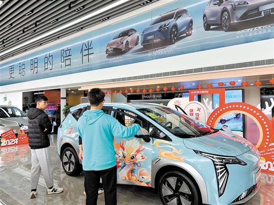 春節(jié)后期，4S店客流量提升。