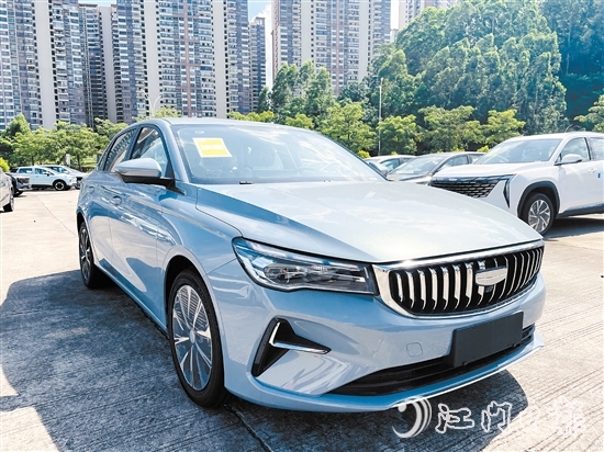 第四代帝豪2025款盡顯大氣動(dòng)感風(fēng)范。