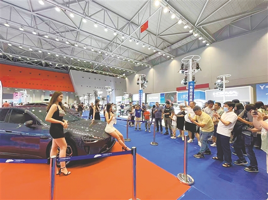 車展現(xiàn)場將有不少備受矚目的汽車品牌亮相。